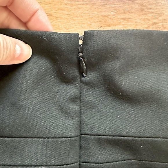 Express Pencil Skirt - Picture 5 of 9